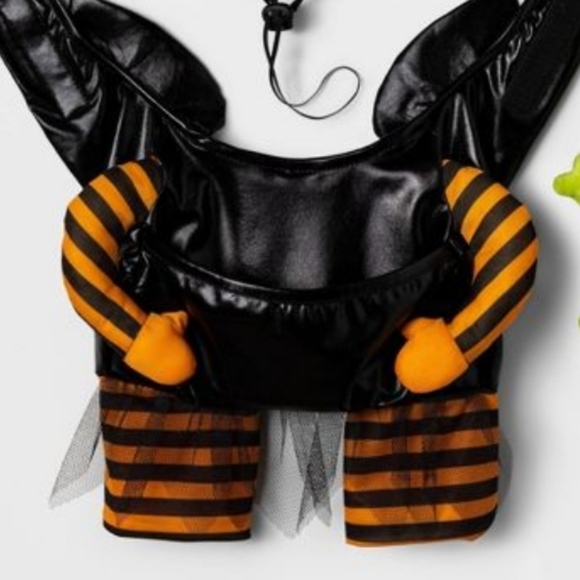 Hyde & EEK! Boutique™ Witch with Toy Frog Costume - Size M - Picture 3 of 8